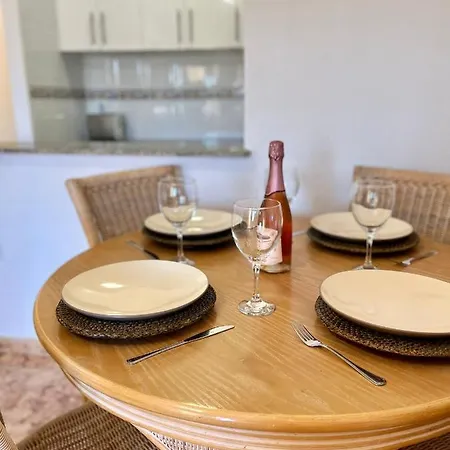 Tranquil Self Catering Golf Course Apartment