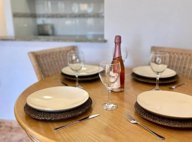 Tranquil Self Catering Golf Course Apartment