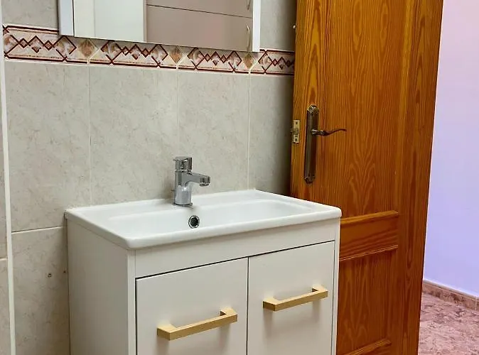 Tranquil Self Catering Golf Course Apartment *